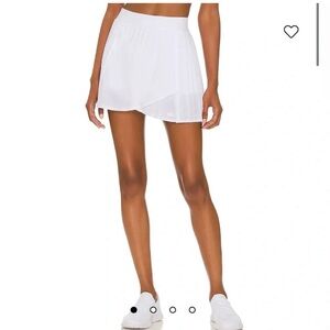 New Alo Yoga Aces Tennis Skirt in White Size xs